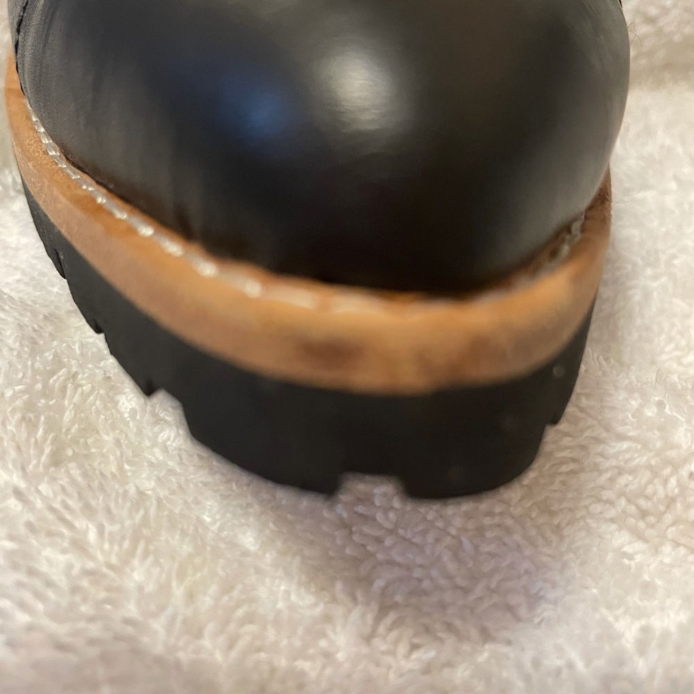 Nwot Aldo shoes leather 6